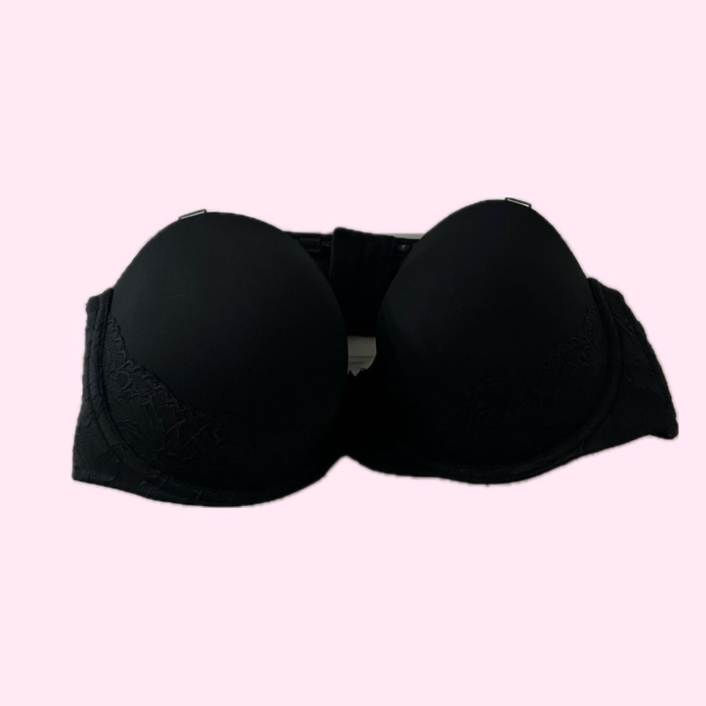 Elegant Black Lace Strapless Bra